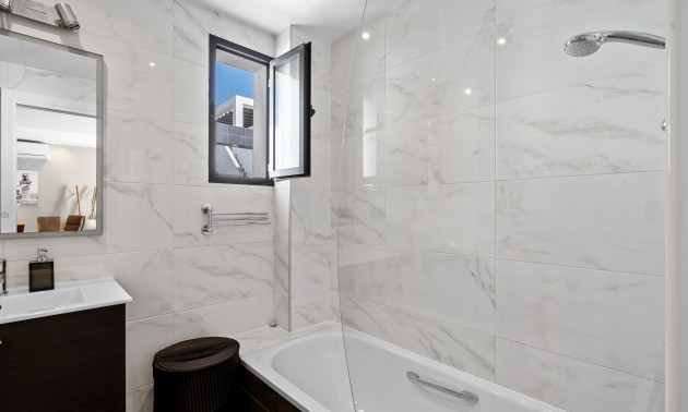 Herverkoop - Apartment - Orihuela Costa - La Zenia