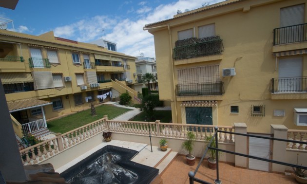Herverkoop - Apartment - Torrevieja - La Veleta