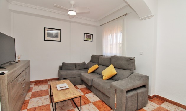 Resale - Townhouse - La Zenia