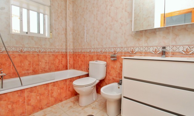 Resale - Townhouse - La Zenia