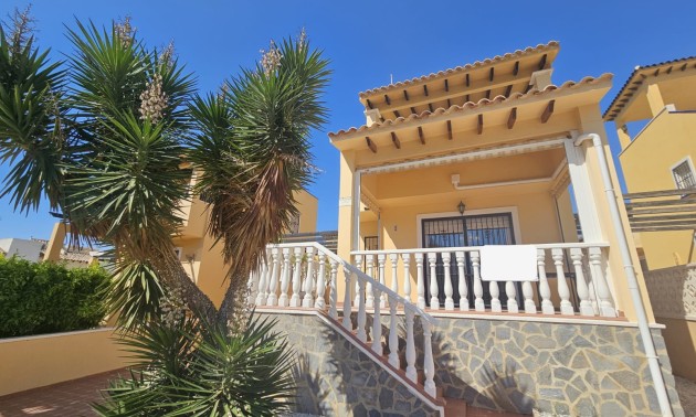 Herverkoop - Villa - Villamartín - Lomas del Golf