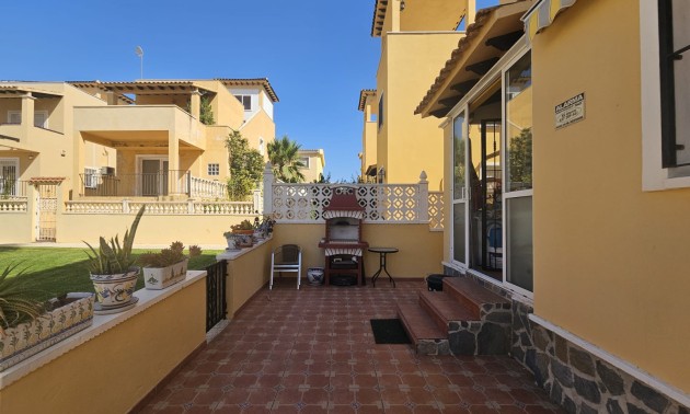 Herverkoop - Villa - Villamartín - Lomas del Golf